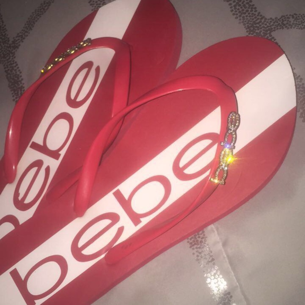bebe flip flops